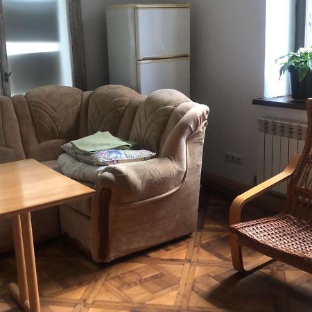 Hostel Mif Iwano-Frankiwsk Zewnętrze zdjęcie
