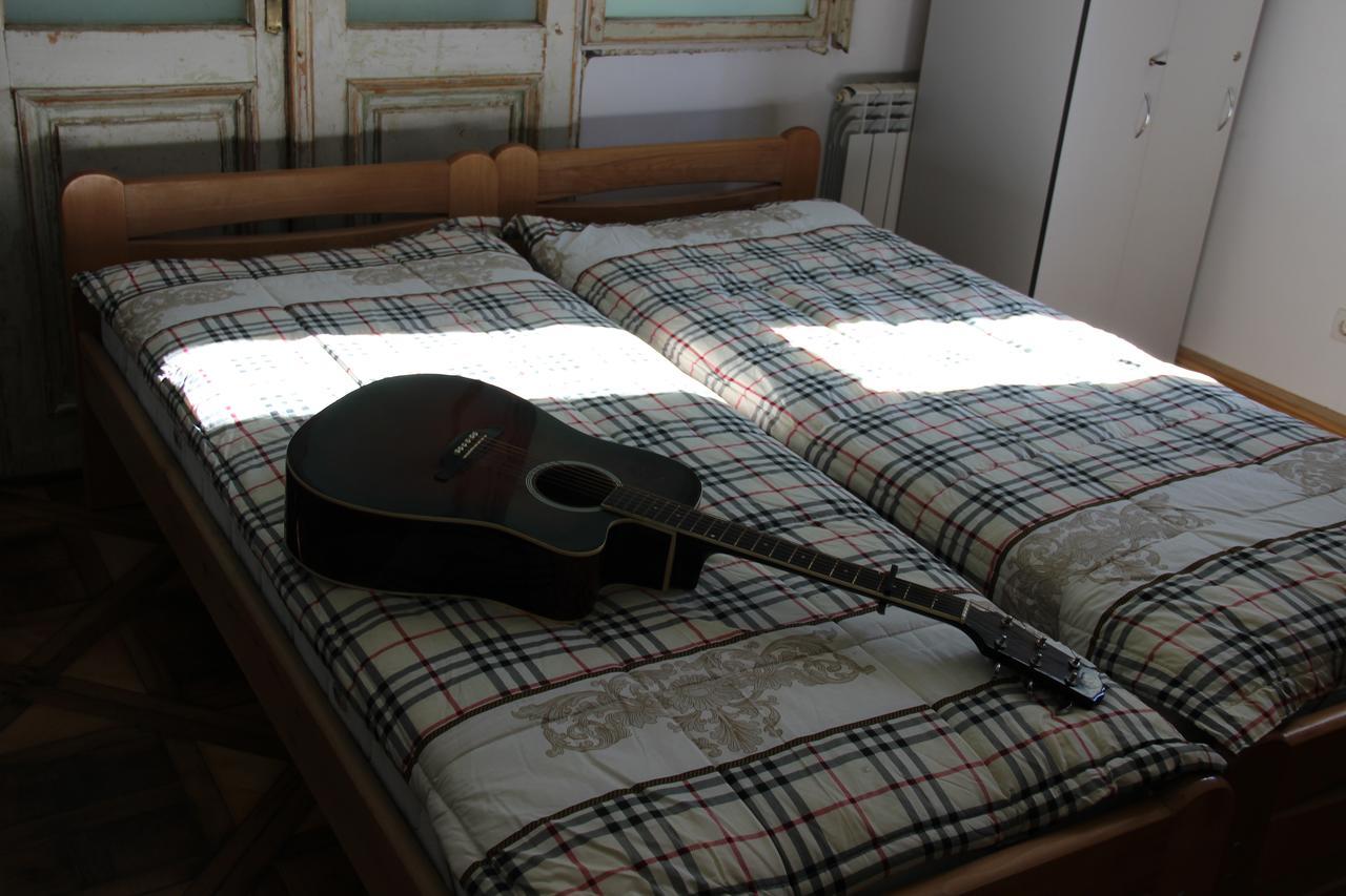 Hostel Mif Iwano-Frankiwsk Zewnętrze zdjęcie