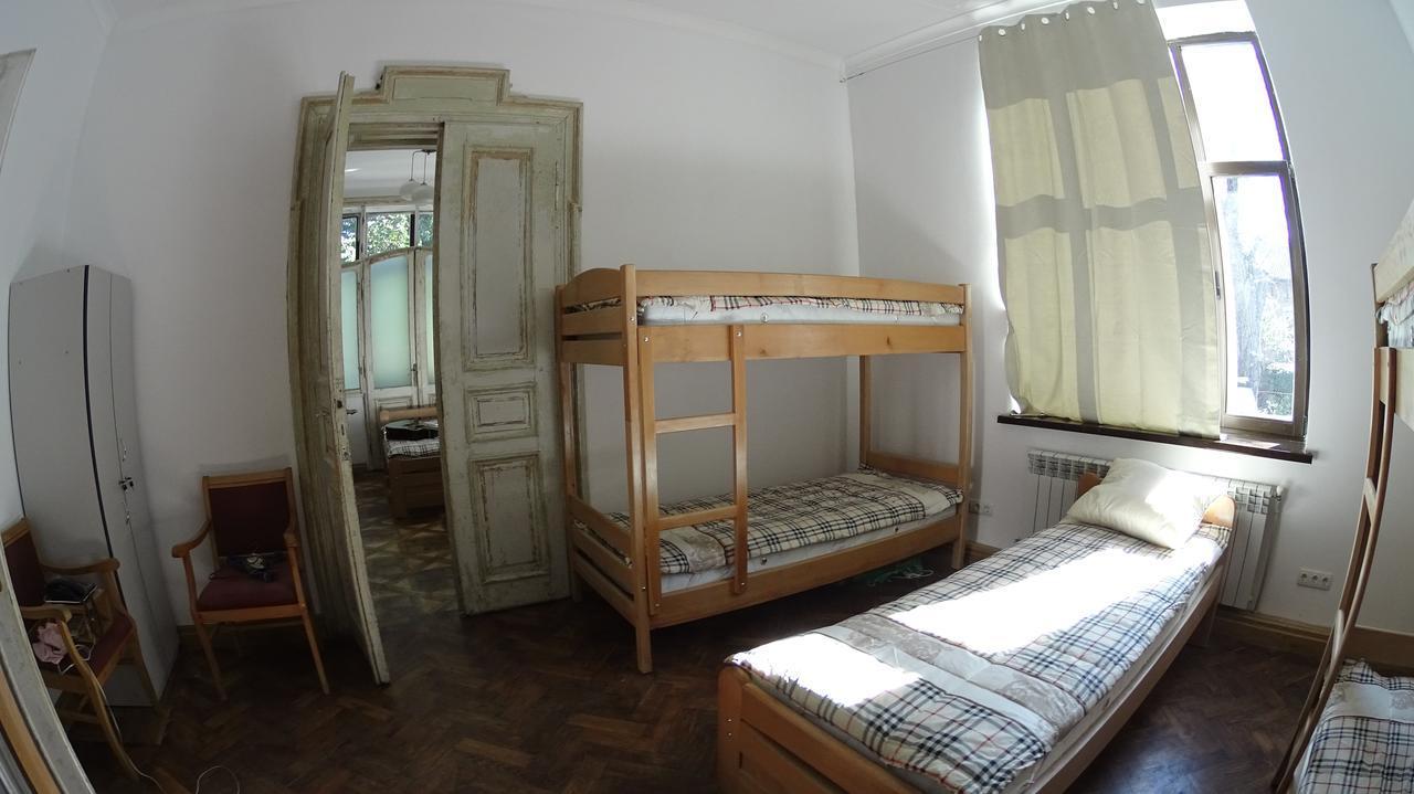 Hostel Mif Iwano-Frankiwsk Zewnętrze zdjęcie